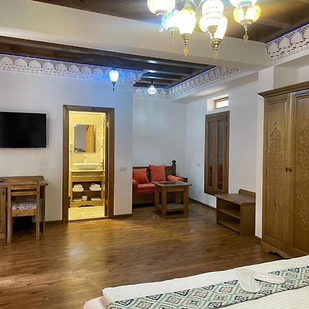Istat Boutique Hotel Buhara Kültér fotó
